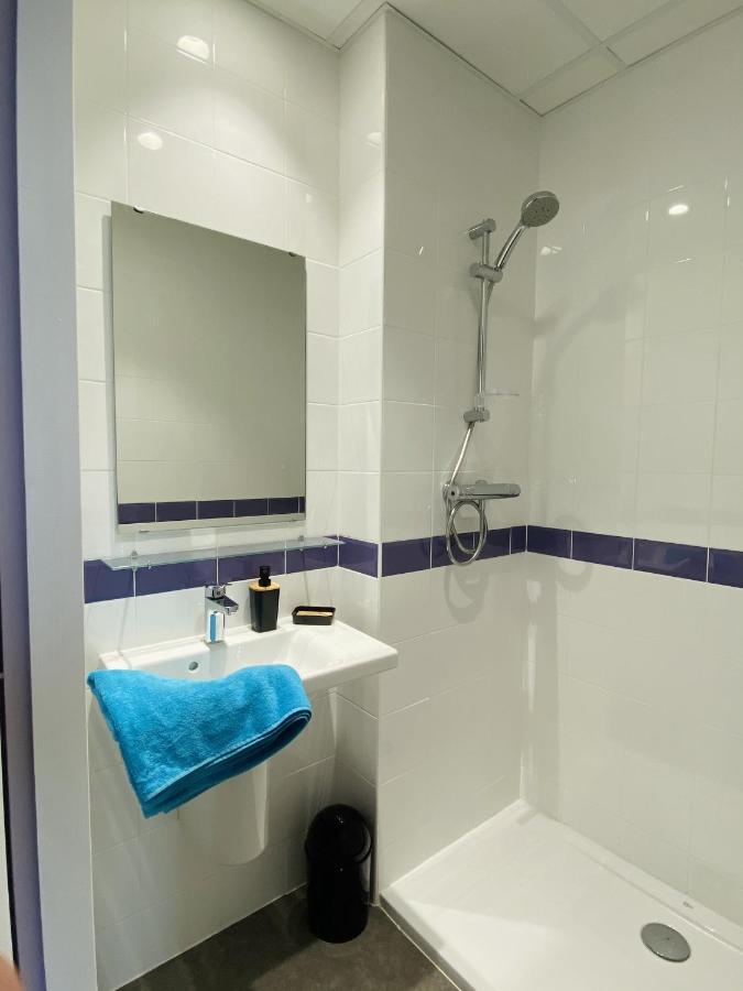 Hostel Flamingo Nimes Gare Centre Ngoại thất bức ảnh