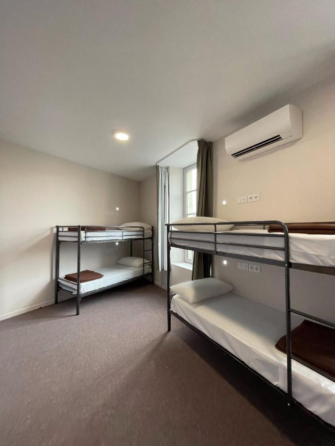 Hostel Flamingo Nimes Gare Centre Ngoại thất bức ảnh